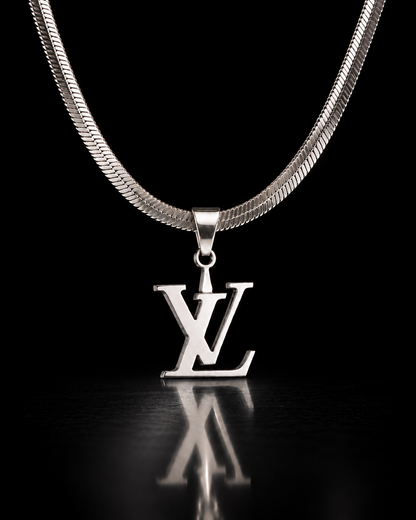MONOGRAM NECK