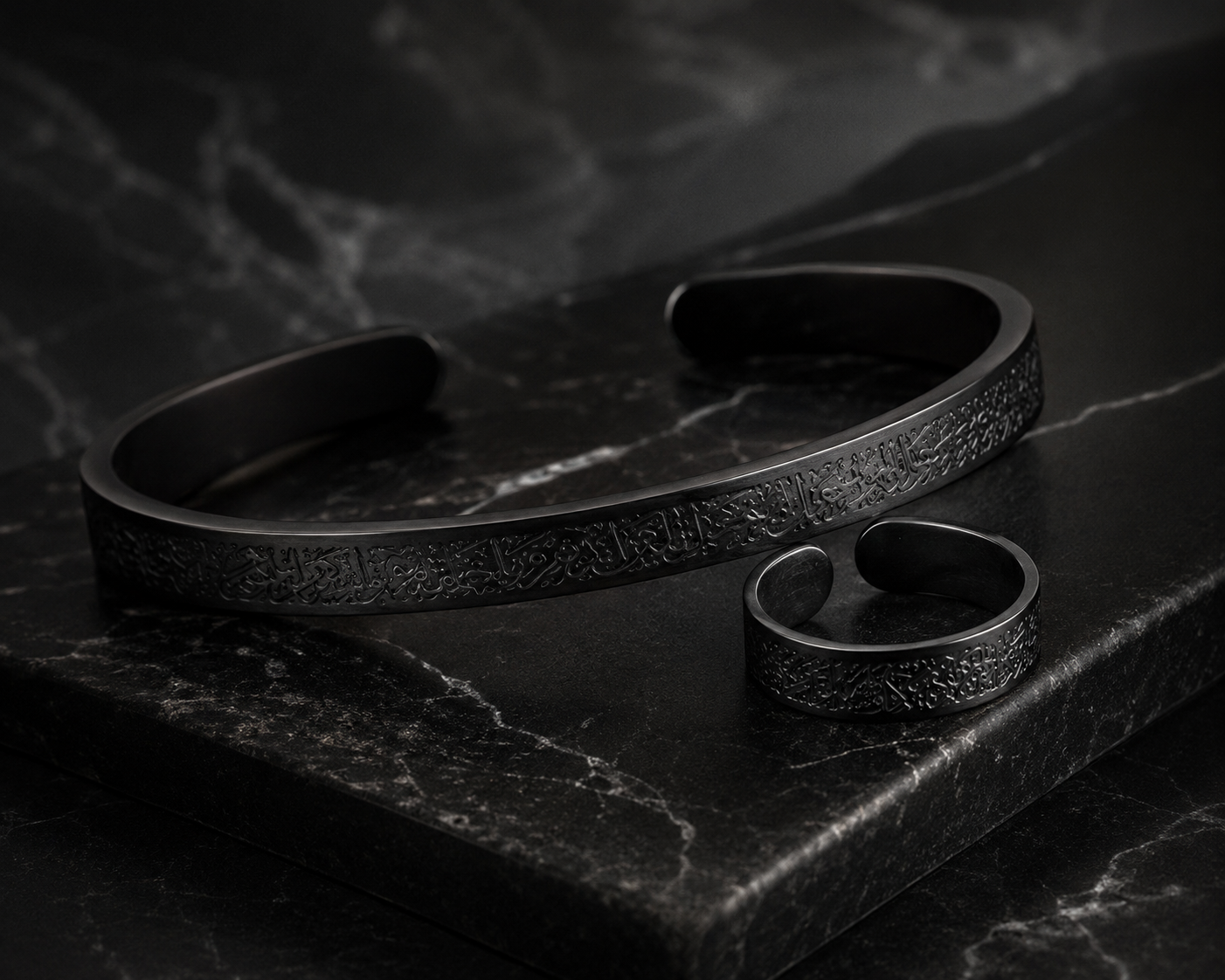 BLACK AYATULKURSI SET