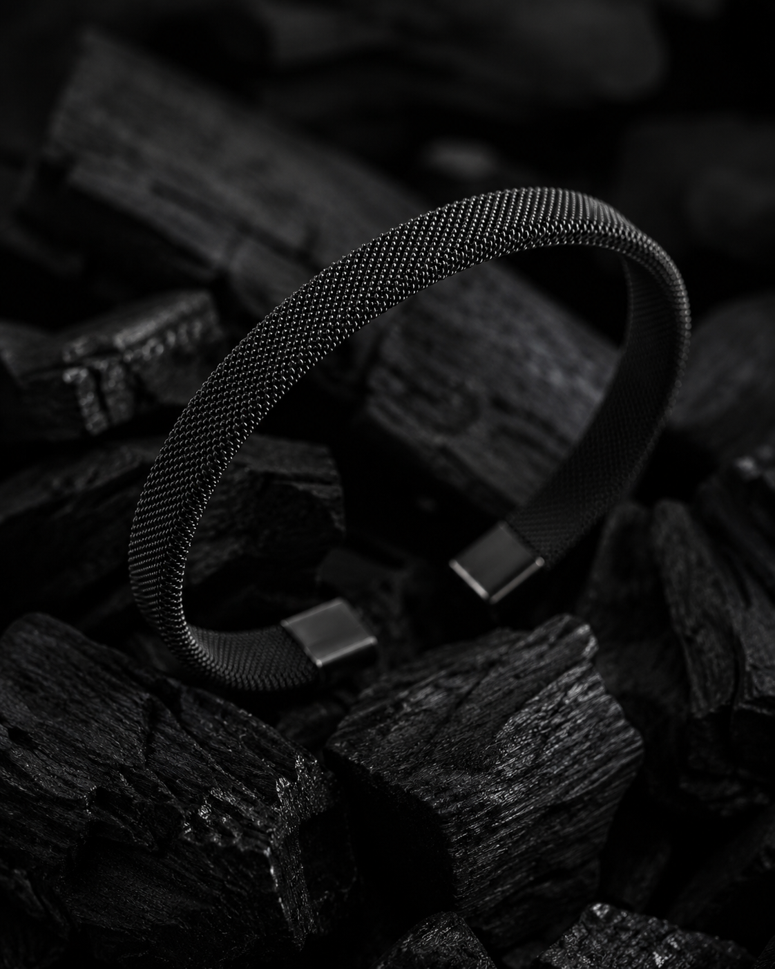 BLACK MESH BRACELET