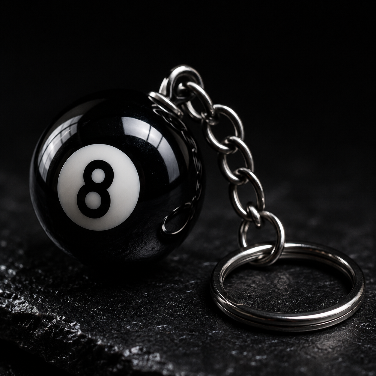 8 BALL KEYCHAIN