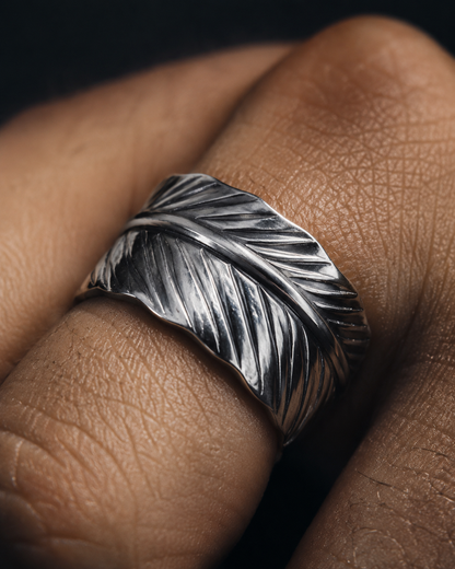 RAVEN RING