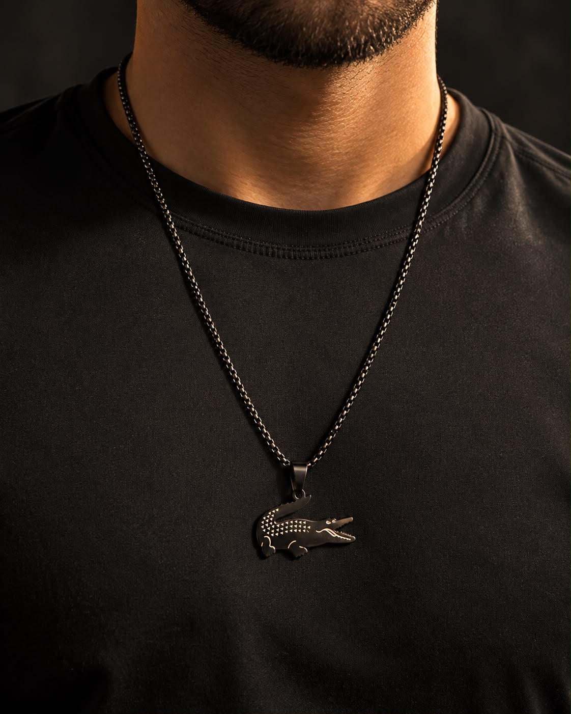 BLACK CROC NECK