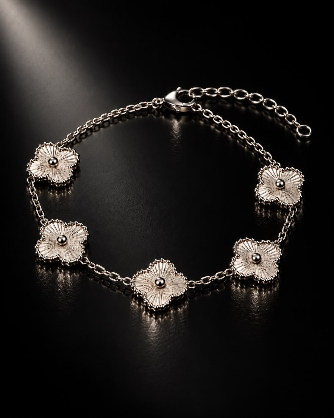 SILVER CLOVER BRACELET