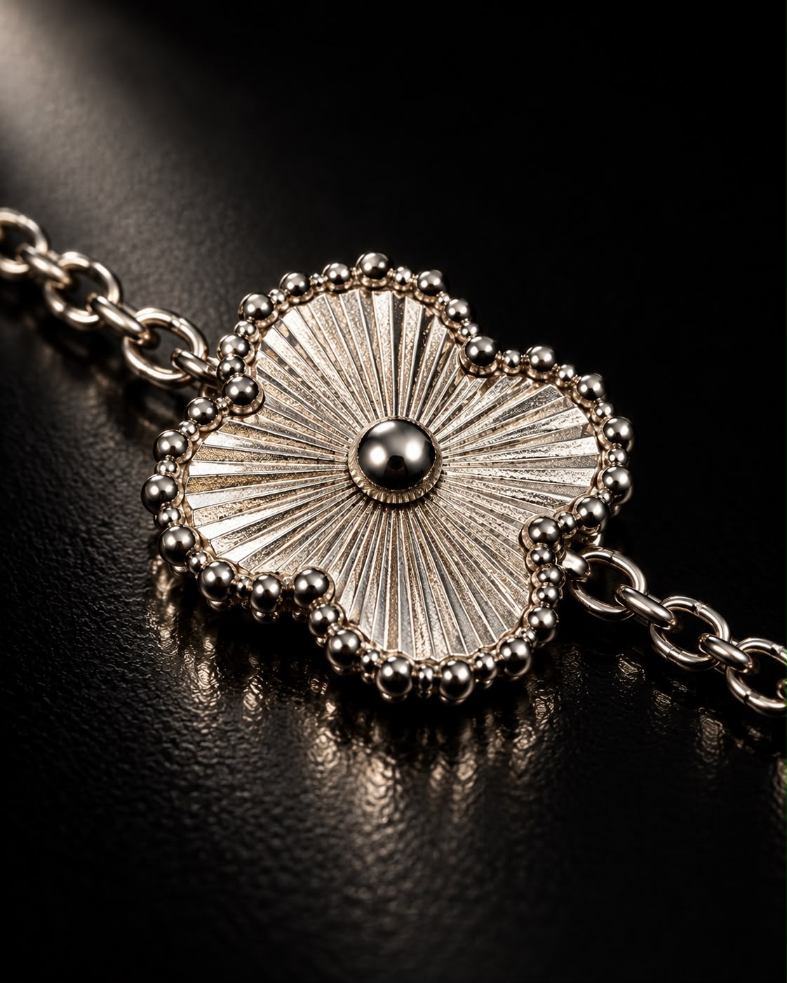 SILVER CLOVER BRACELET